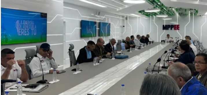 Revisan planes para optimiza sistema eléctrico nacional