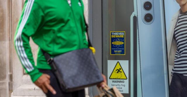UK Shop Owners Told Not to Post Pictures of Shoplifting Suspects