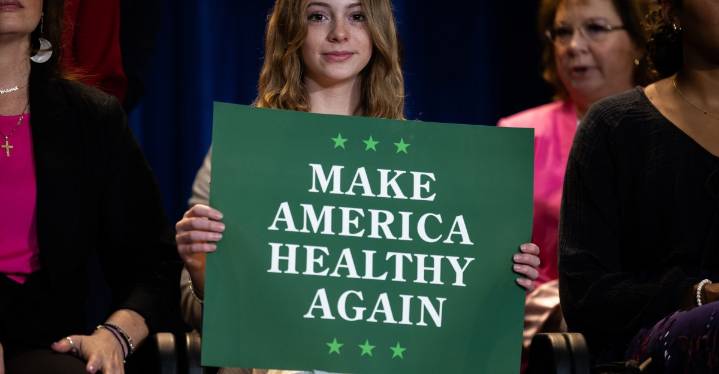 A public health expert keeps going viral on Instagram for delivering this very simple message