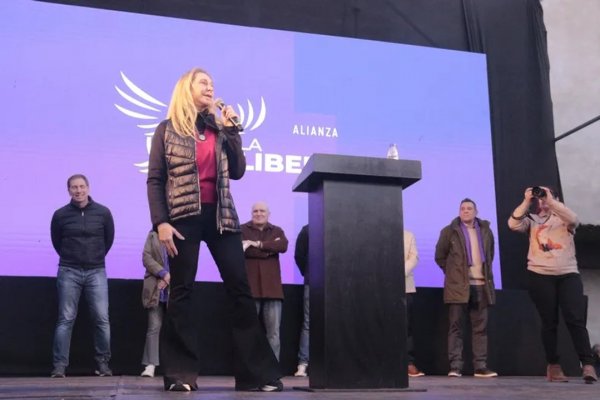 Karina Milei reapareció en un acto después de la denuncia de corrupción pero no utilizó las mejores palabras
