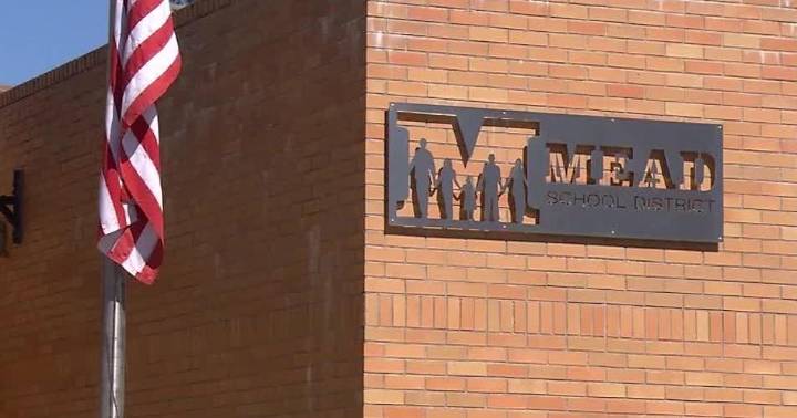 Mead teachers authorize strike as contract talks with district stall
