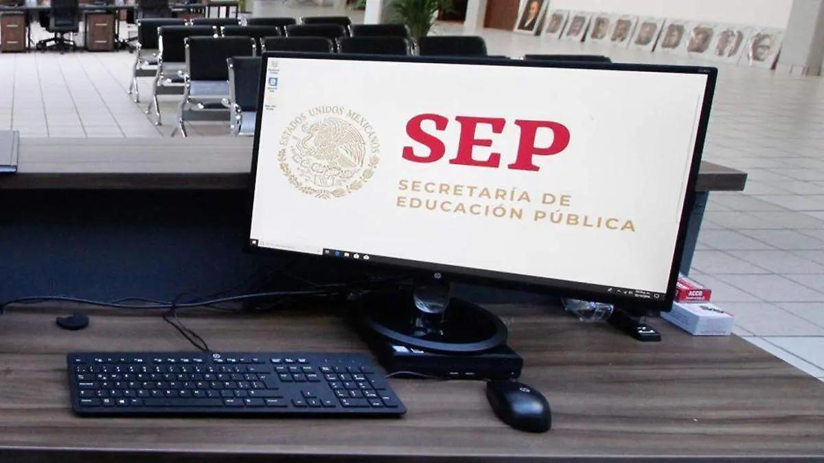 Admite SEP problemas en descarga de certificados del nivel medio superior y fija fecha para solución