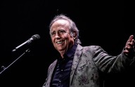 Serrat volverá a cantar en gala solidaria en isla española de Menorca