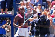 Coco Gauff da la cara por el tenis de EU al avanzar a octavos de final en NY