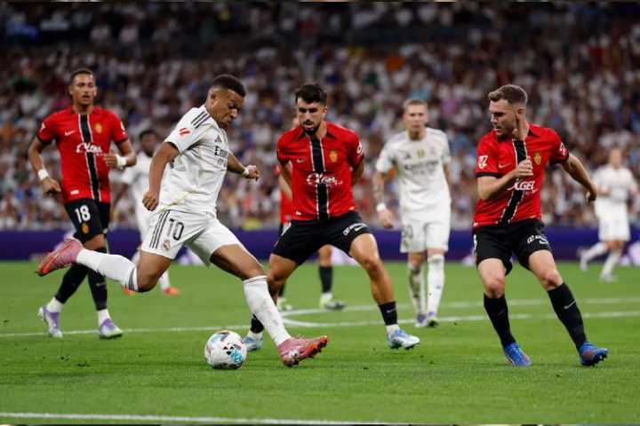 Real Madrid remonta al Mallorca y llega al parón con victoria