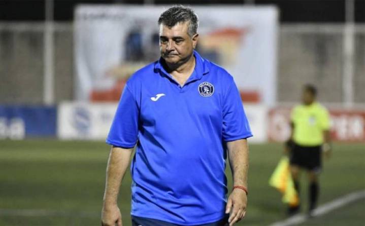 Diego Vázquez destituido como DT del Motagua