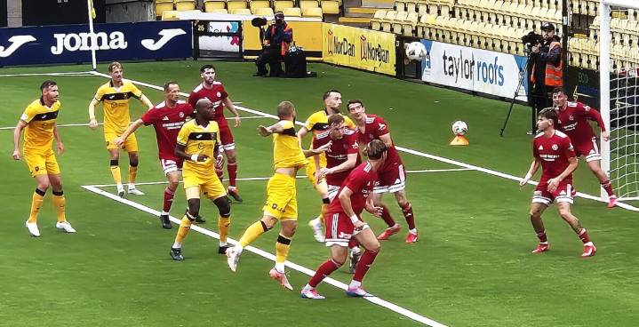 Livingston striker Rudden signs for Dunfermline