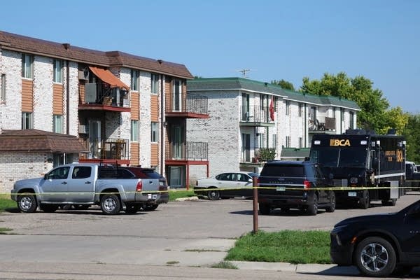 2 dead after Moorhead apartment shooting