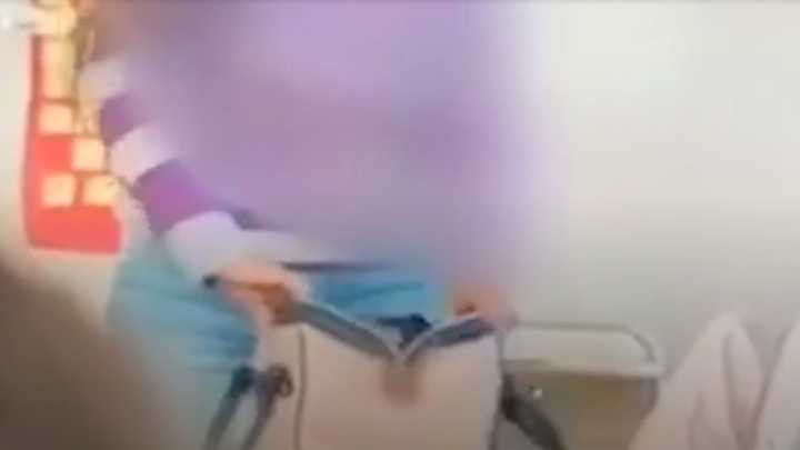 Docente fue filmada robando a sus alumnas en un profesorado