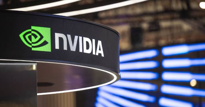 Nvidia and AMD agree to pay US 15% of revenues from China chip sales to lift ban
