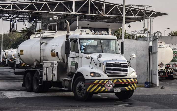 Pemex reconoce desabasto de combustible en Ciudad de México y área conurbada