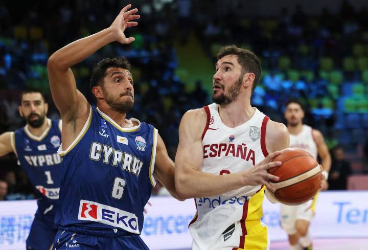 España calienta ante Chipre (91-47) antes de los partidos de verdad