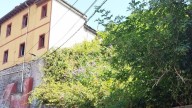 IU de Langreo reclama ocho millones de euros de fondos regionales para expropiaciones y regenerar el barrio de El Puente