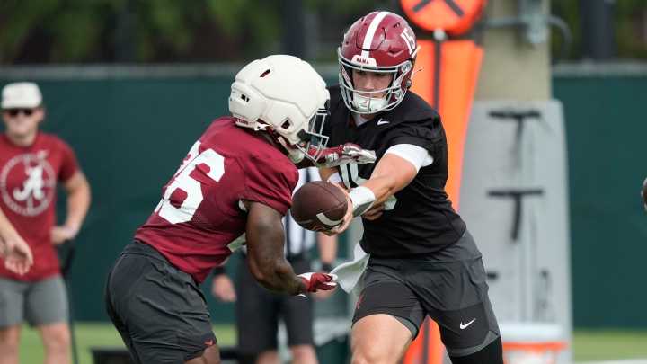 How did Alabama football quarterbacks look in scrimmage? 'Sharp and confident'