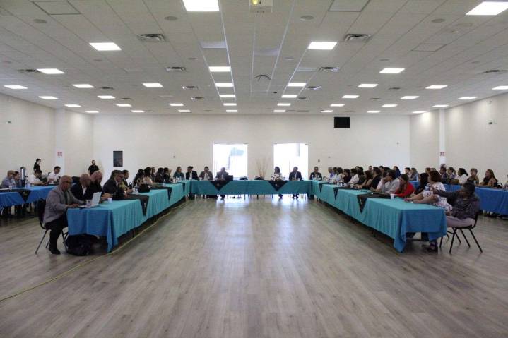 Fortalecen colaboración entre educación y empresa