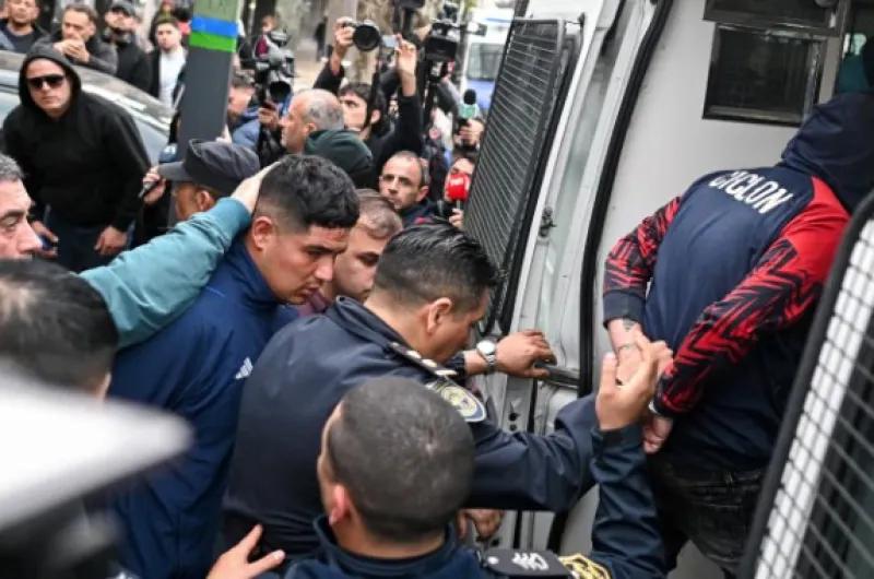Los 104 hinchas de la U de Chile fueron liberados tras los incidentes con Independiente
