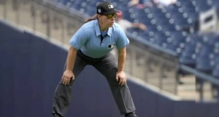 ¡Histórico! Jen Pawol se convierte en la primera mujer umpire en Grandes Ligas