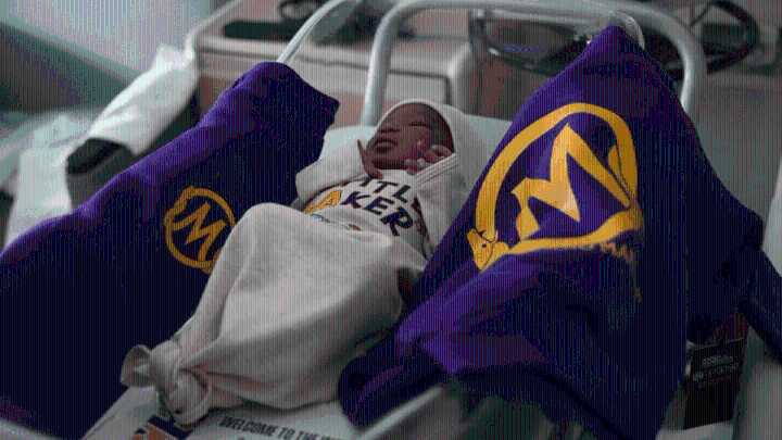 Newborns gifted special Lakers care package in honor of Kobe Bryant's birthday