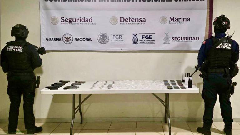Aseguran armas y equipo tecnológico tras riña en penal de Aguaruto, en Culiacán