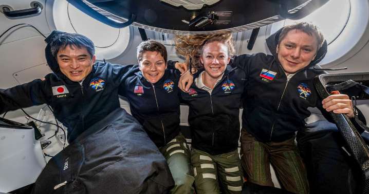 Astronauts return to Earth with SpaceX after 5 months at the International Space Station