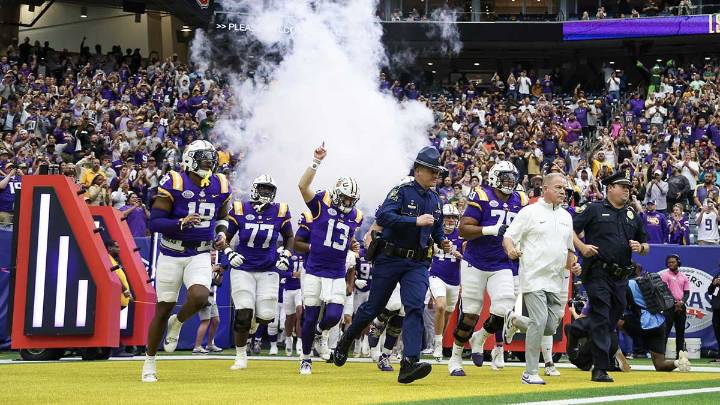 Why LSU football will finish better than first AP Top 25 poll ranking