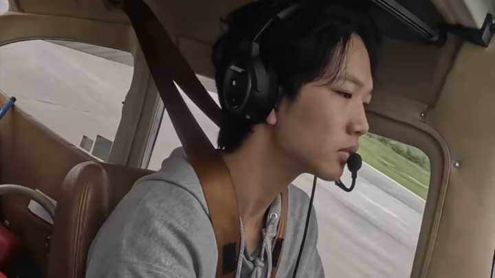 Teen Influencer Stranded in Antarctica After Controversial Plane Landing