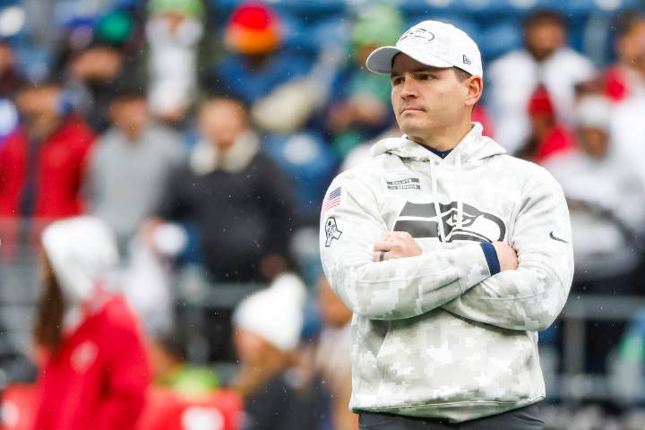 Mike Macdonald’s Clear Demand From Seahawks QB After Benching Sam Darnold After benching Sam Darnold, Mike Macdonald has outlined where one Seahawks QB needs to improve with a very clear demand. Nithi