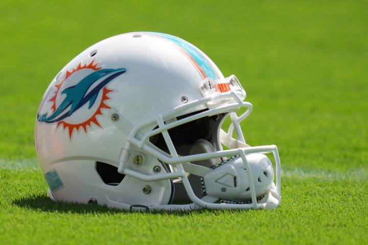 AFC Notes: Darren Waller, Kyle Dugger, Bills, Dolphins, Patriots