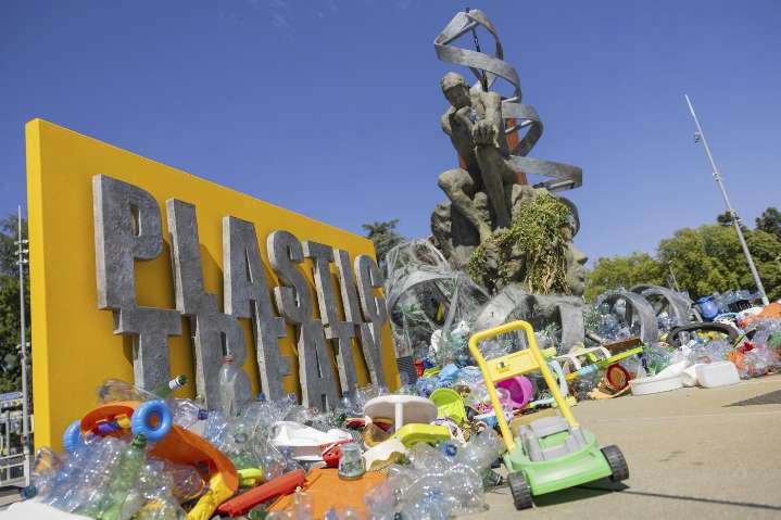 Nations will try again on plan to confront world's 'spiraling' plastic pollution mess