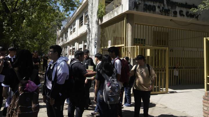 Un alumno de 15 años se accidentó tras caer de altura en la escuela Jorge Cura