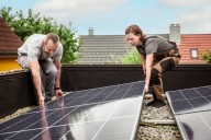 Households with solar can earn more from neighbors than grid • The Register