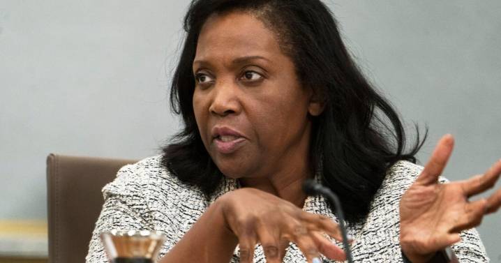 Trump calls on Federal Reserve official to resign after official accuses her of mortgage fraud