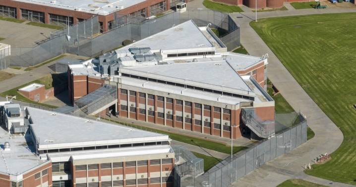 Mom arrested on suspicion of bringing fentanyl into a youth facility while visiting her child
