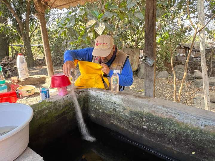 Salud Colima no descansa en la lucha contra el dengue: fortalece control larvario en municipios de riesgo