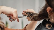 Esta peluquería dice "basta" a los clientes que vienen sin lavar y establece unas reglas muy claras al respecto