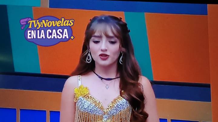 Elaine Haro roba la salvación; elige rescatar a una mujer de su Cuarto Día