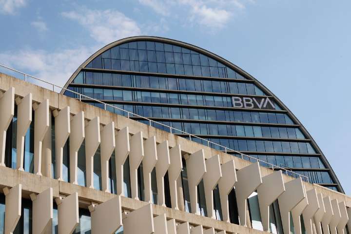El BBVA sigue adelante con la opa sobre el Banco Sabadell