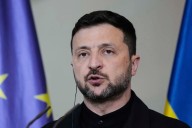 Zelensky accuses Russia of using stall tactic to organize 'new massive attacks' ahead of potential meeting