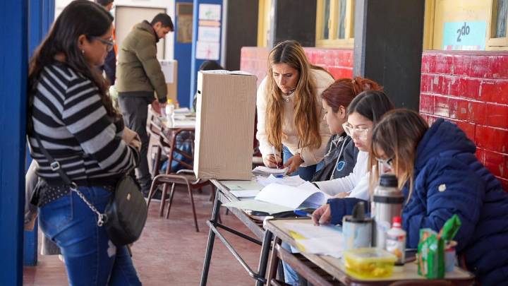 Las elecciones de octubre, unificadas pero con dos boletas y dos urnas: así se votará en Mendoza