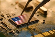 Intel: Trump Making U.S. Chipmaking Great Again? (NASDAQ:INTC)