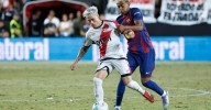 Joan García salva al Barcelona en Vallecas (1