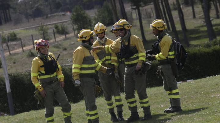 UGT denunciará y llevará ante la Inspección las condiciones de los bomberos forestales