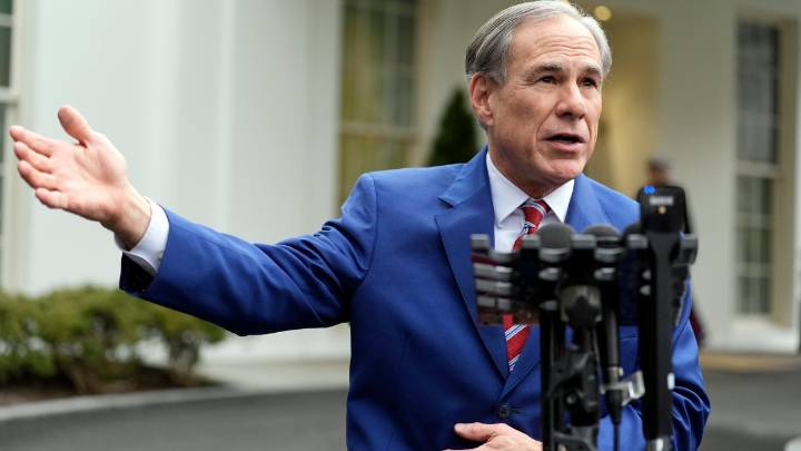 Gov. Abbott threatens to remove Democrats who left the state over Trump