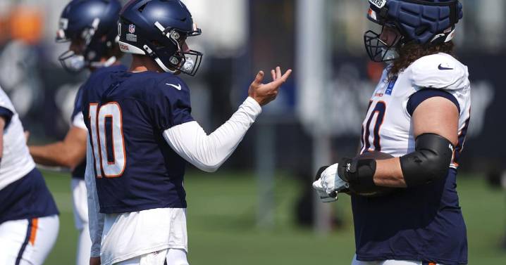 Broncos center Luke Wattenberg enters second season as starter more sure of himself