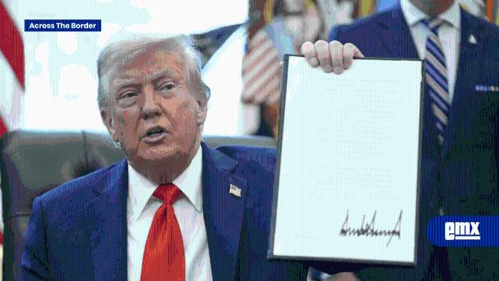 Trump ordena castigar la quema de banderas de EU