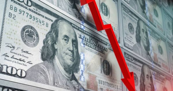 Adiós al dólar: más de 90 países abandonan la moneda y ya no será la más fuerte del mundo