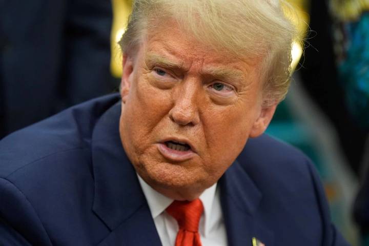 Corte de apelaciones de EU declara inconstitucionales aranceles de Trump; se mantienen, responde el Presidente