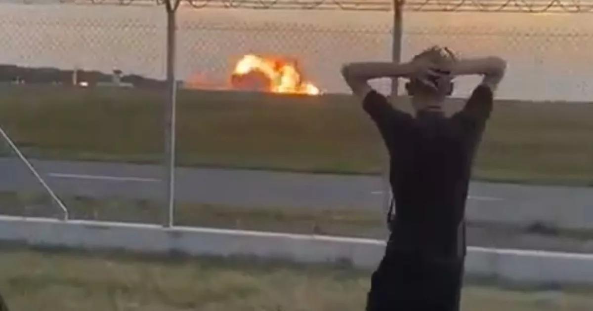 Moment fighter jet crashes to ground as tributes pour in for pilot killed at Radom Airshow