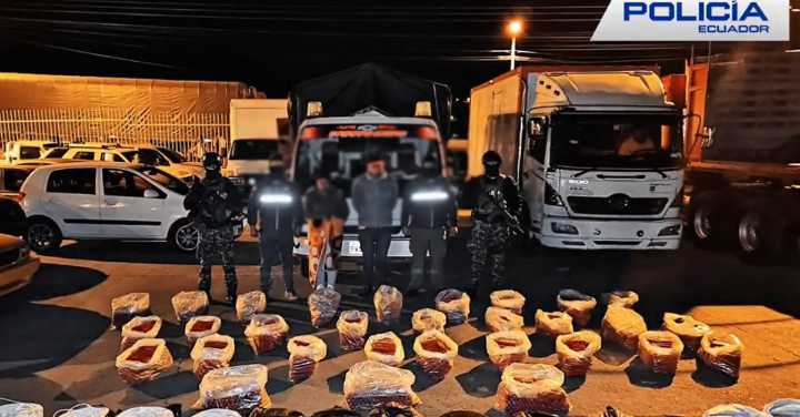Ecuador incautó cargamento explosivo que presuntamente iba a ser usado en atentados terroristas en Colombia