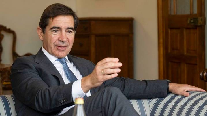 BBVA ajusta de nuevo el canje de su OPA por el dividendo de Sabadell